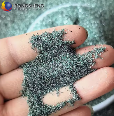 উচ্চ বিশুদ্ধতা RONGSHENG সবুজ সিলিকন কার্বাইড পাউডার ক্ষয়কারী গর্ত 240# 360# F1200 উচ্চ শক্তি 1900 অগ্নি প্রতিরোধী সিরামিক
