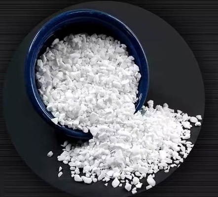 অগ্নি প্রতিরোধী কাঁচামাল হোয়াইট করন্ডাম টেবিলার অ্যালুমিনিয়া অগ্নি প্রতিরোধের জন্য অ্যাপ্লিকেশন